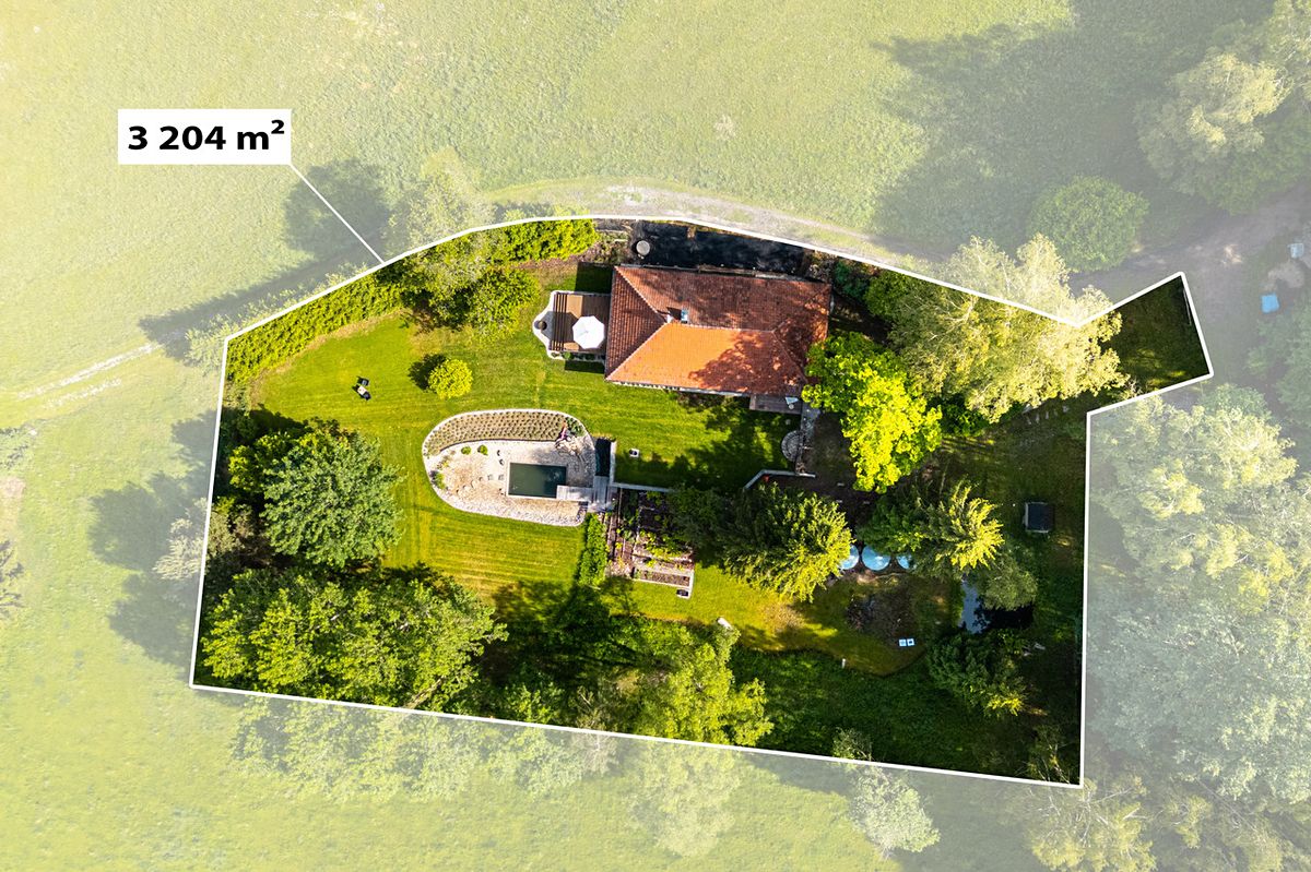 Prodej rodinného domu 160 m², pozemek 3024 m²