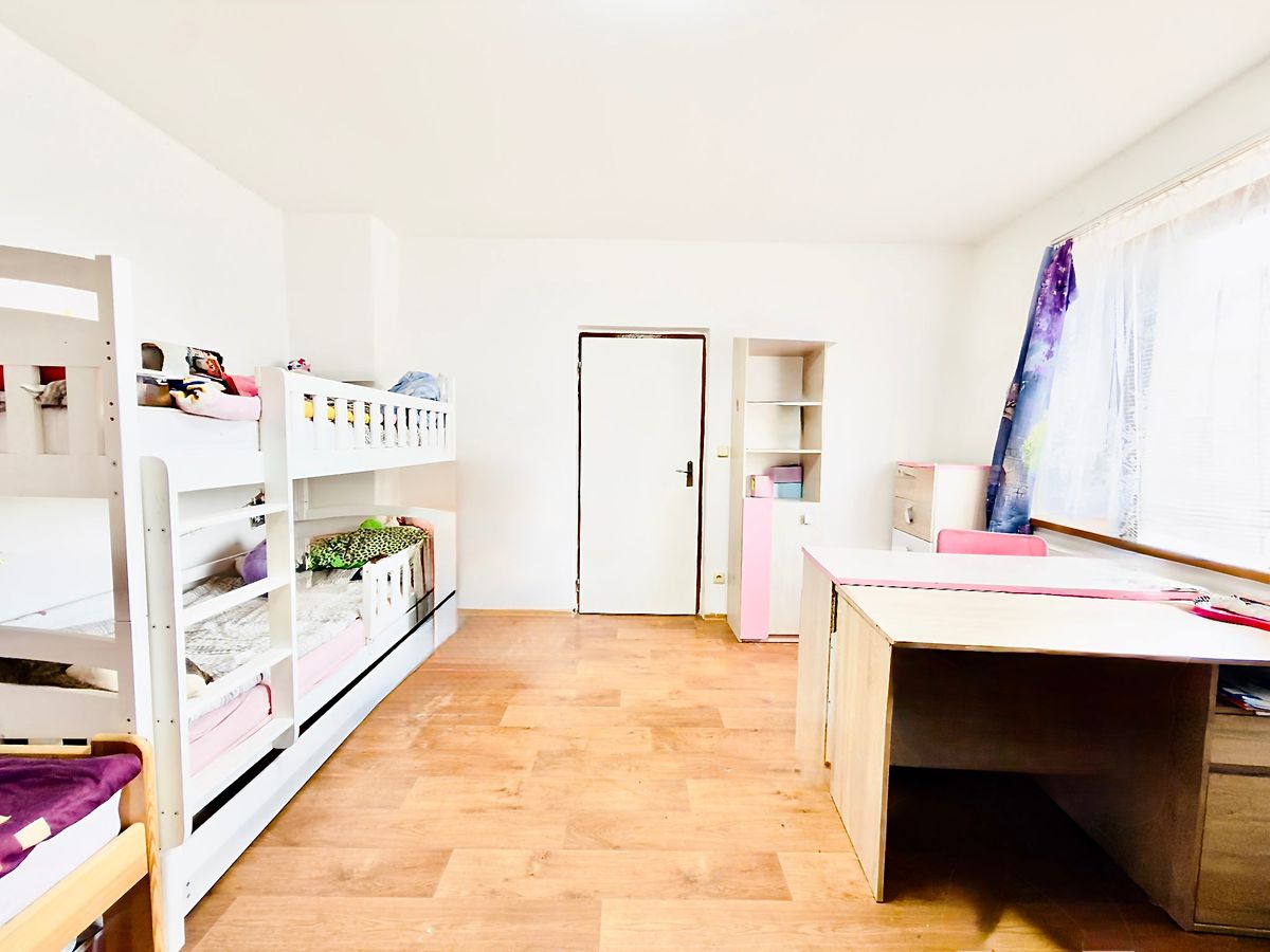 Prodej rodinného domu 218 m², pozemek 2603 m² – fotografie 4