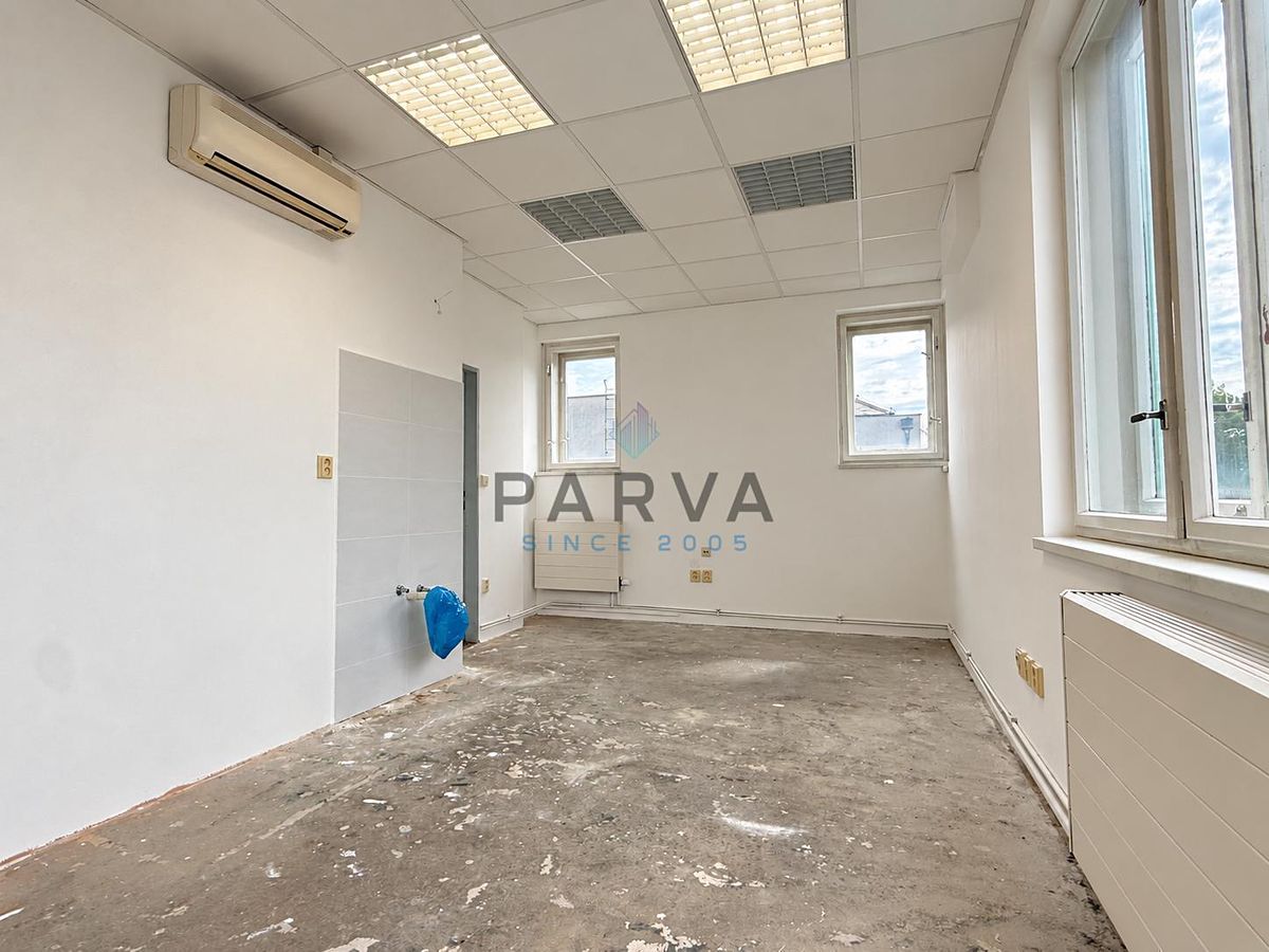 Pronájem obchodního prostoru 20 m² – fotografie 5