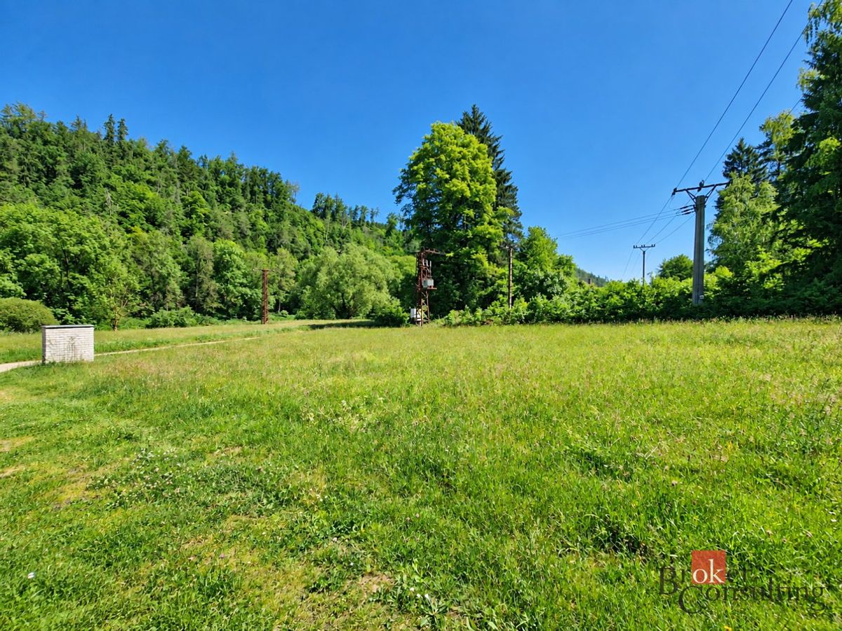 Prodej pozemku 1500 m² – fotografie 4