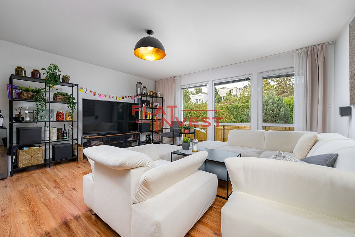 Prodej rodinného domu 232 m², pozemek 603 m² – fotografie 3