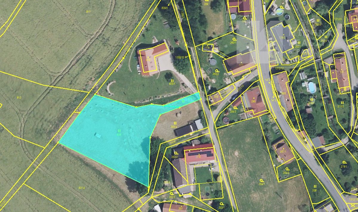Prodej stavebního pozemku 2690 m²