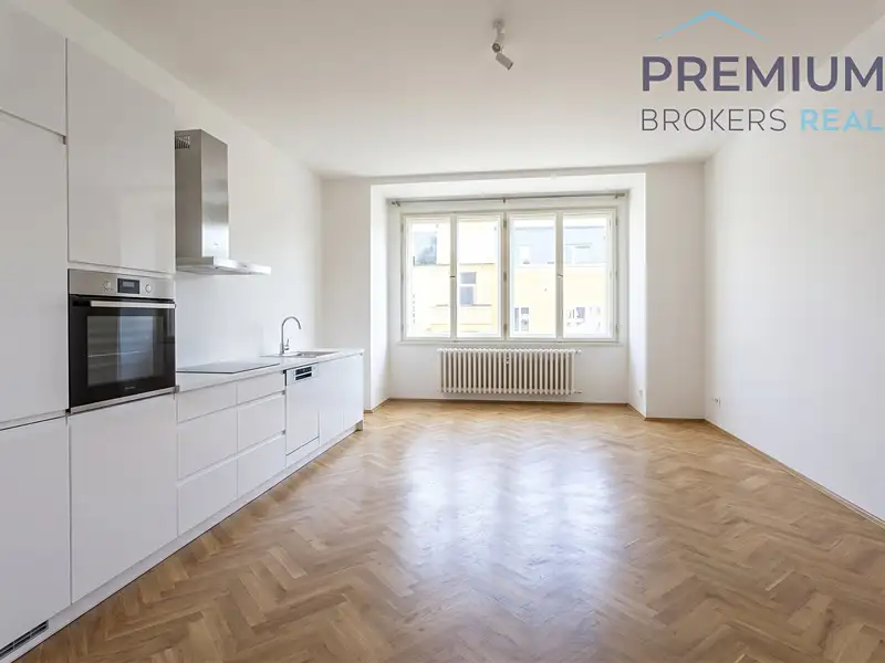 Pronájem bytu 1+kk 37 m², Praha – náhled fotky 2