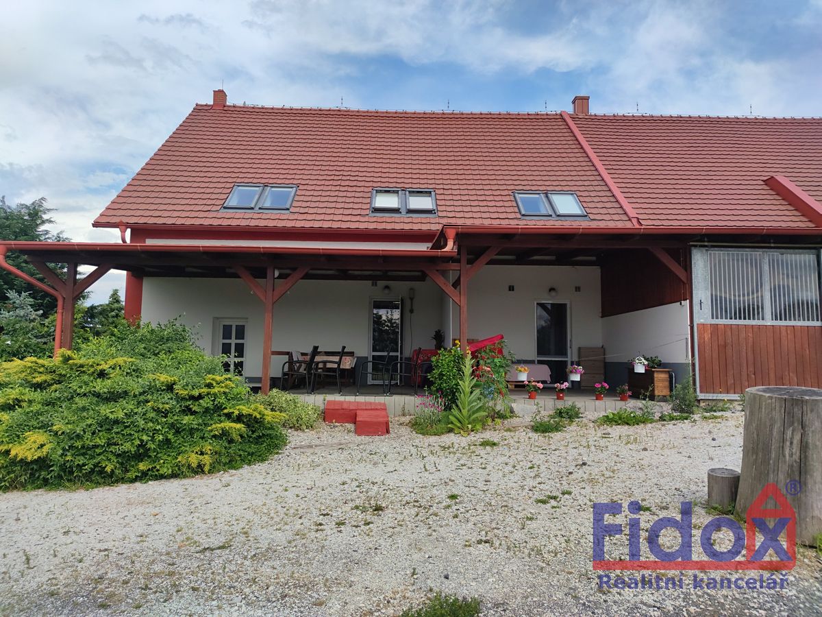 Pronájem bytu 2+kk 40 m² – fotografie 2