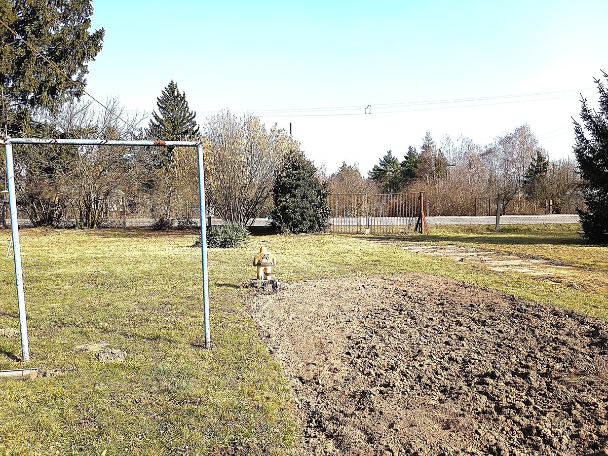 Prodej stavebního pozemku 843 m² – fotografie 2