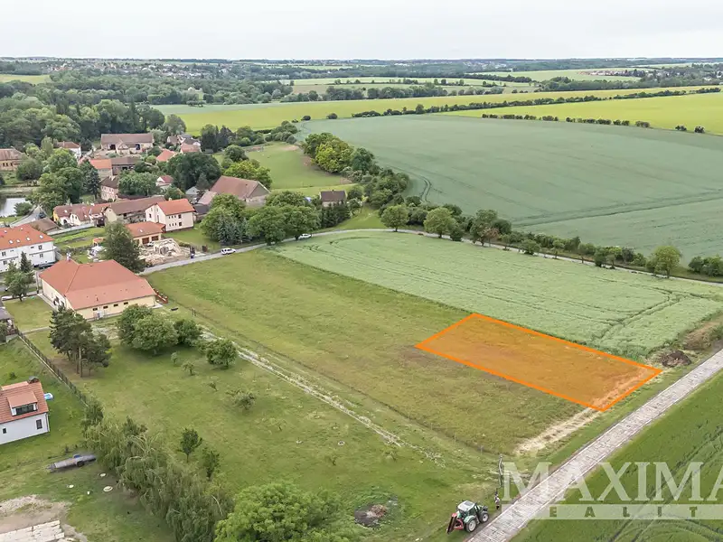 Prodej stavebního pozemku 1208 m², Číčovice – náhled fotky 1