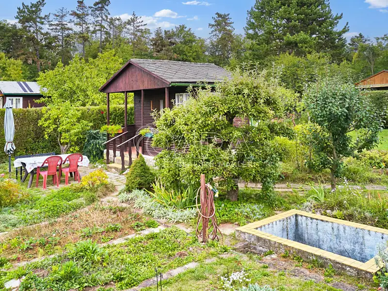 Prodej chaty 12 m², pozemek 358 m², Praha – náhled fotky 2