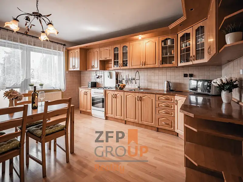 Prodej rodinného domu 190 m², pozemek 177 m², Fulnek – náhled fotky 2