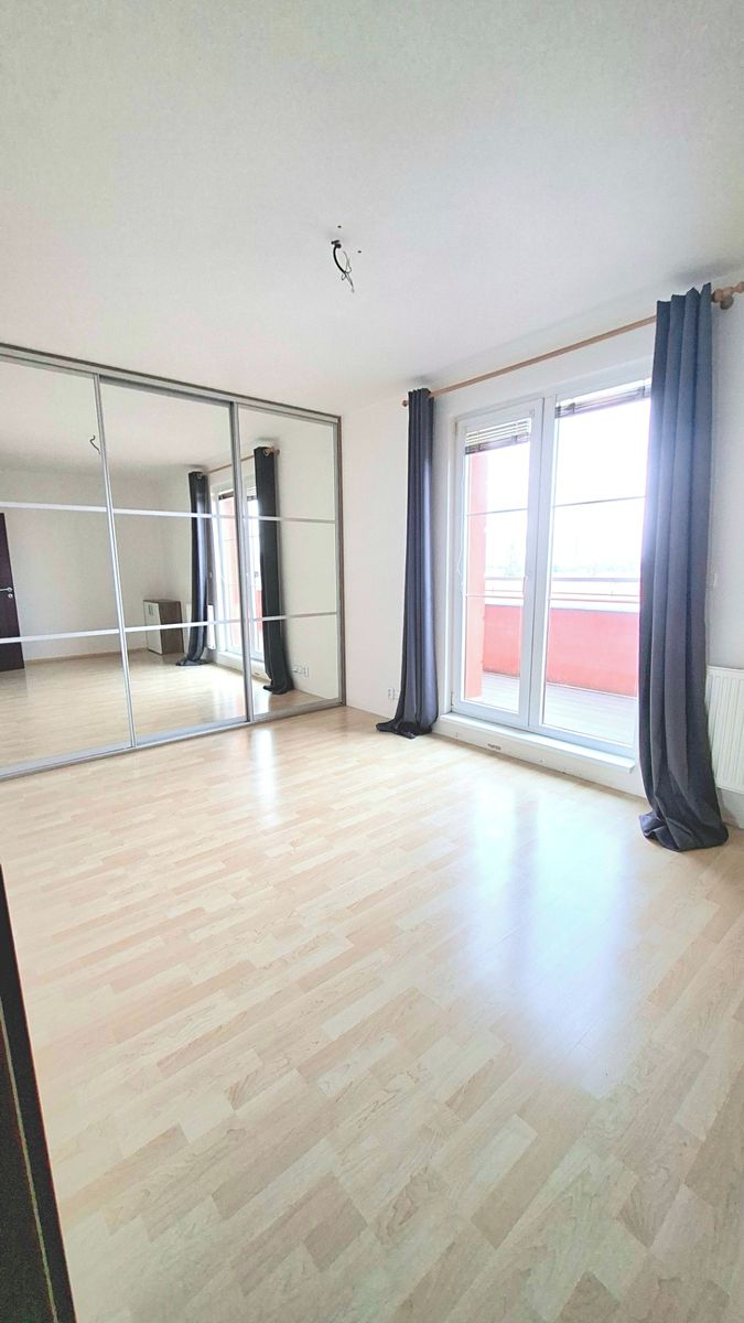 Pronájem bytu 2+kk 60 m² – fotografie 4