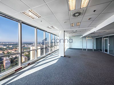 Pronájem kanceláře 340 m²