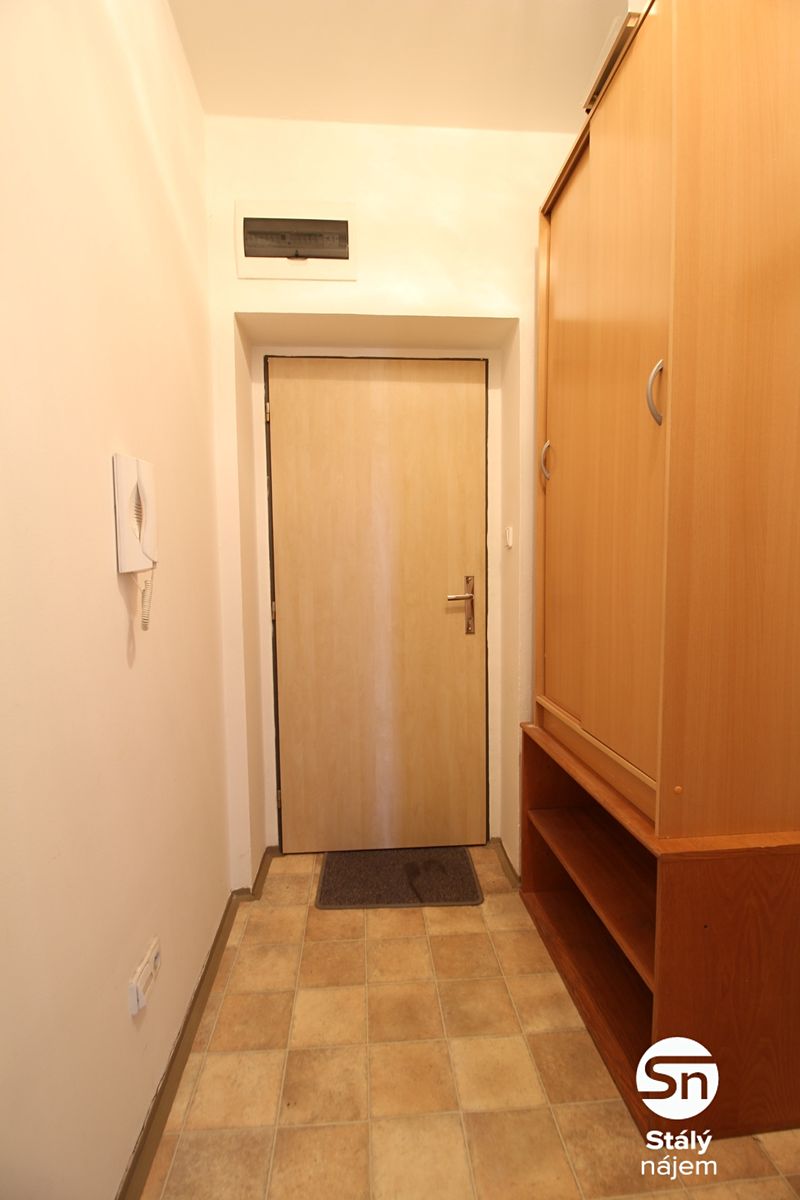 Pronájem bytu 1+kk 27 m² – fotografie 5