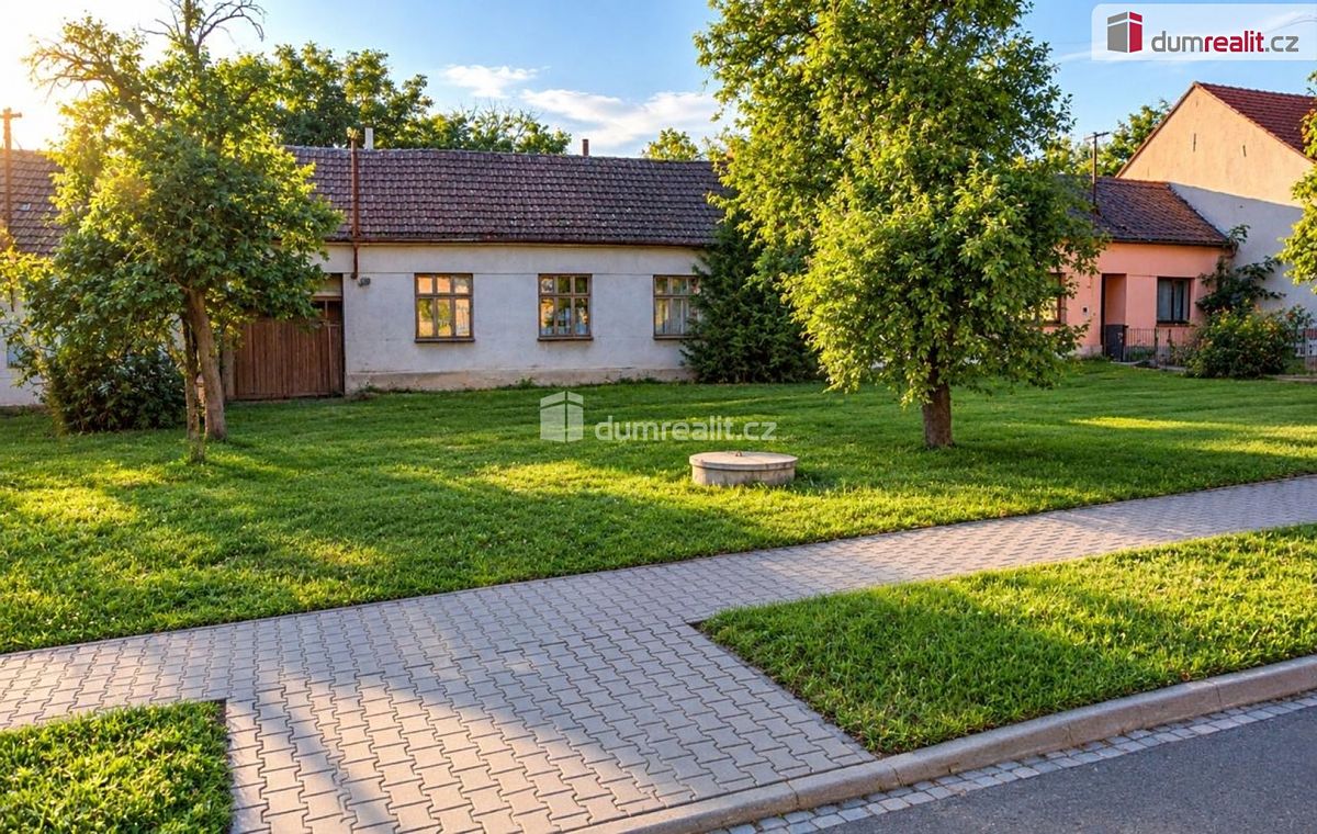 Prodej stavebního pozemku 1696 m²