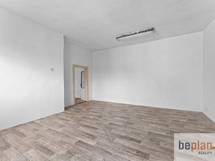 Prodej komerčního prostoru, 7 660 m² (7 z 26)