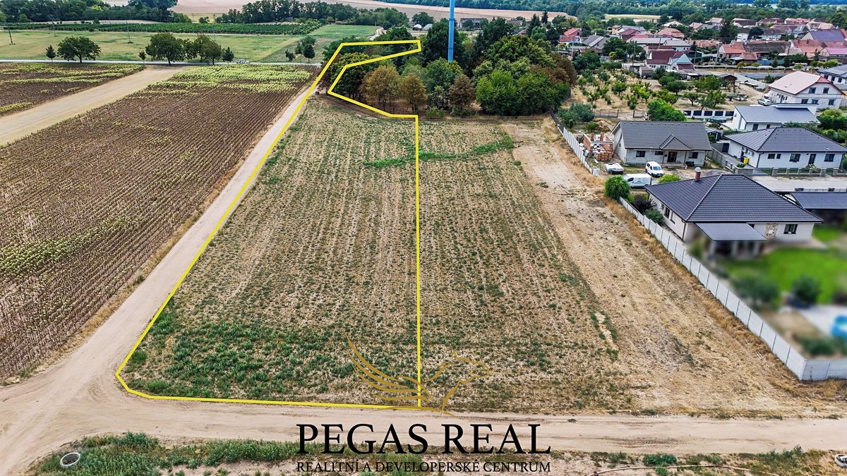 Prodej stavebního pozemku 3390 m²