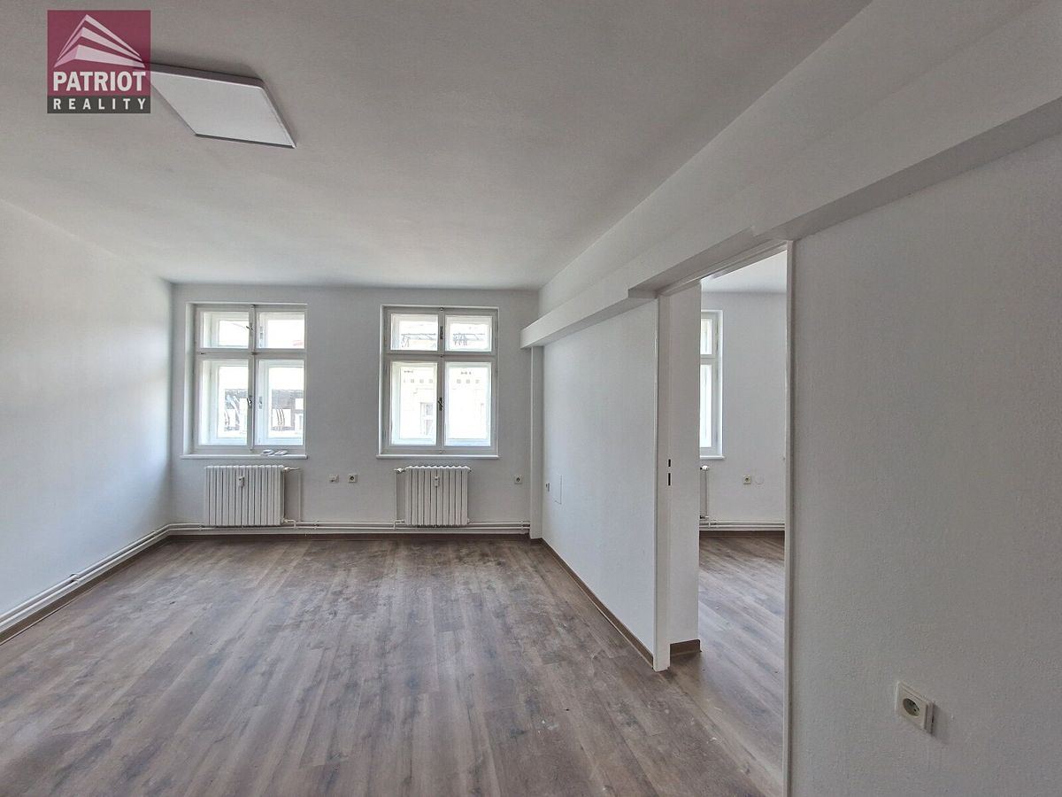 Pronájem bytu 2+kk 56 m² – fotografie 3