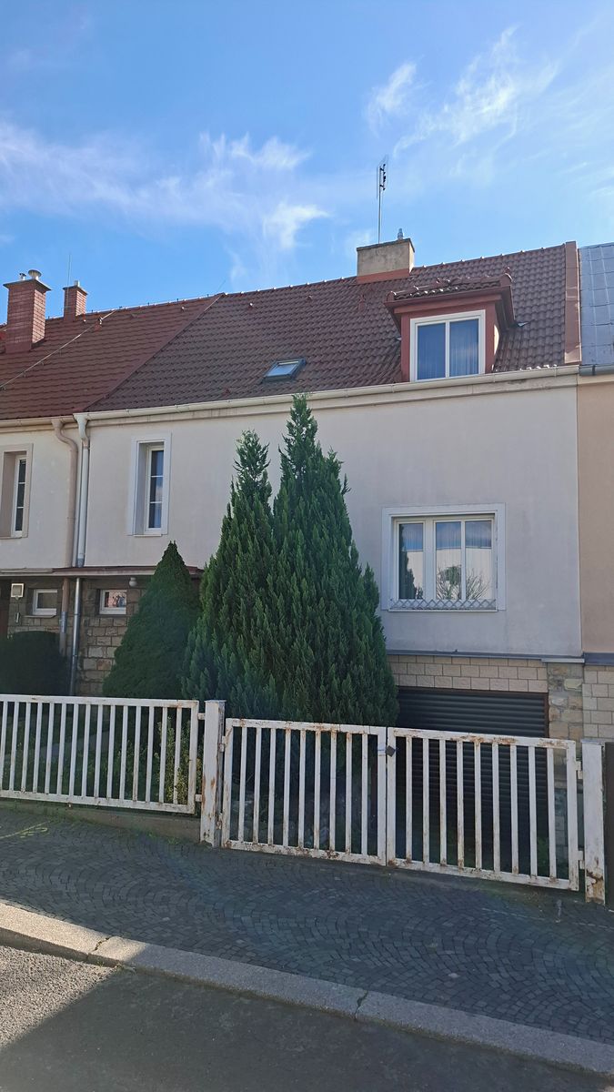 Prodej rodinného domu 140 m², pozemek 207 m²