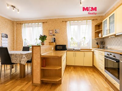 Prodej rodinného domu 156 m², pozemek 830 m²