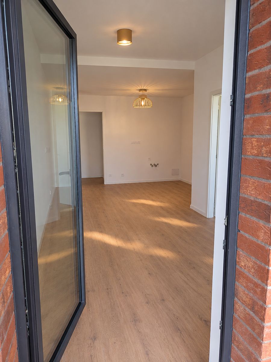 Pronájem bytu 3+kk 53 m² – fotografie 2