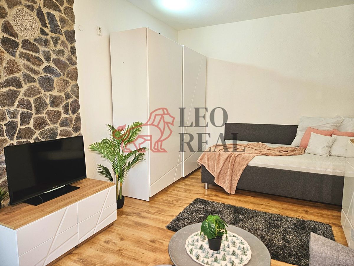 Prodej bytu 1+1 32 m² – fotografie 2