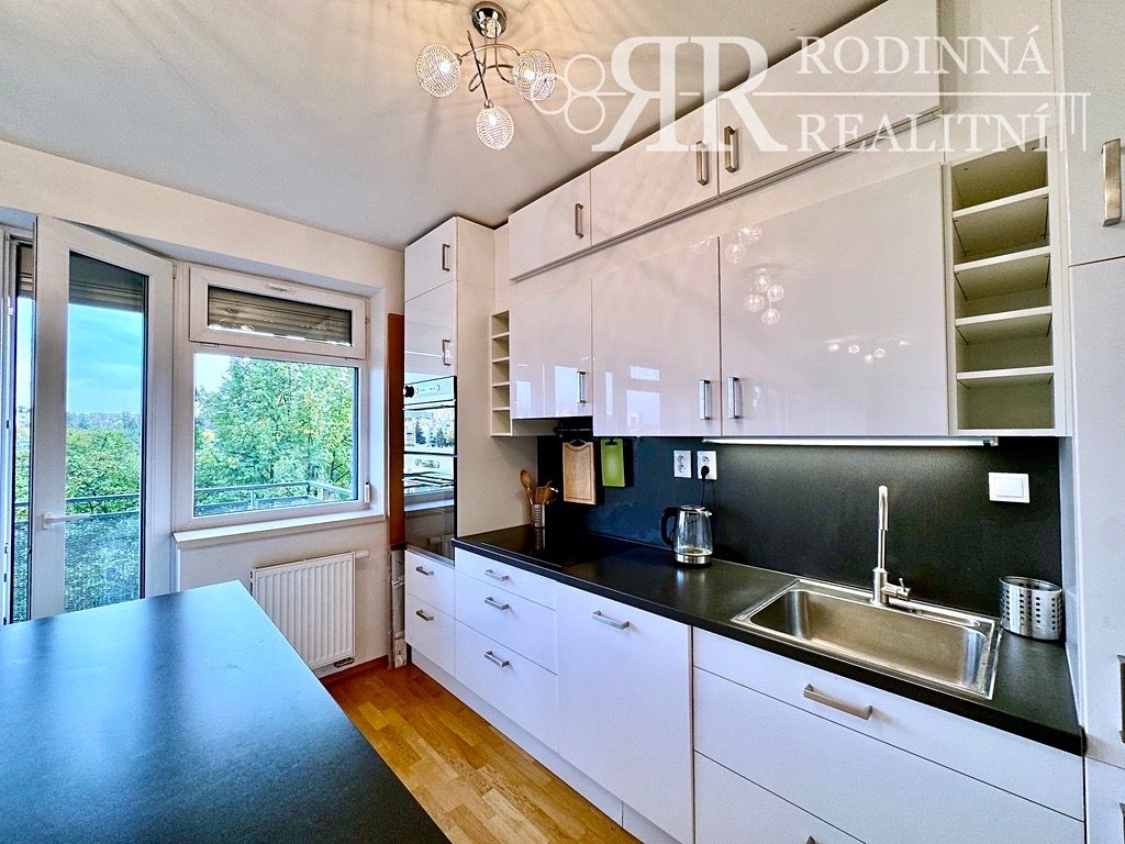 Pronájem bytu 4+kk 102 m² – fotografie 4