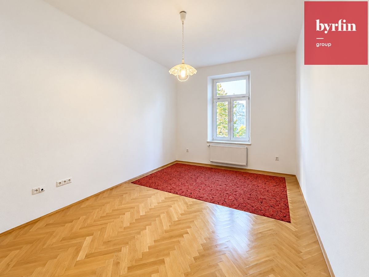 Pronájem bytu 2+1 79 m² – fotografie 4
