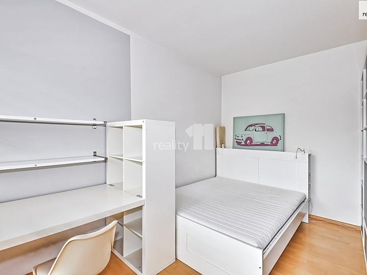Prodej bytu 1+kk, 53 m² (6 z 17)
