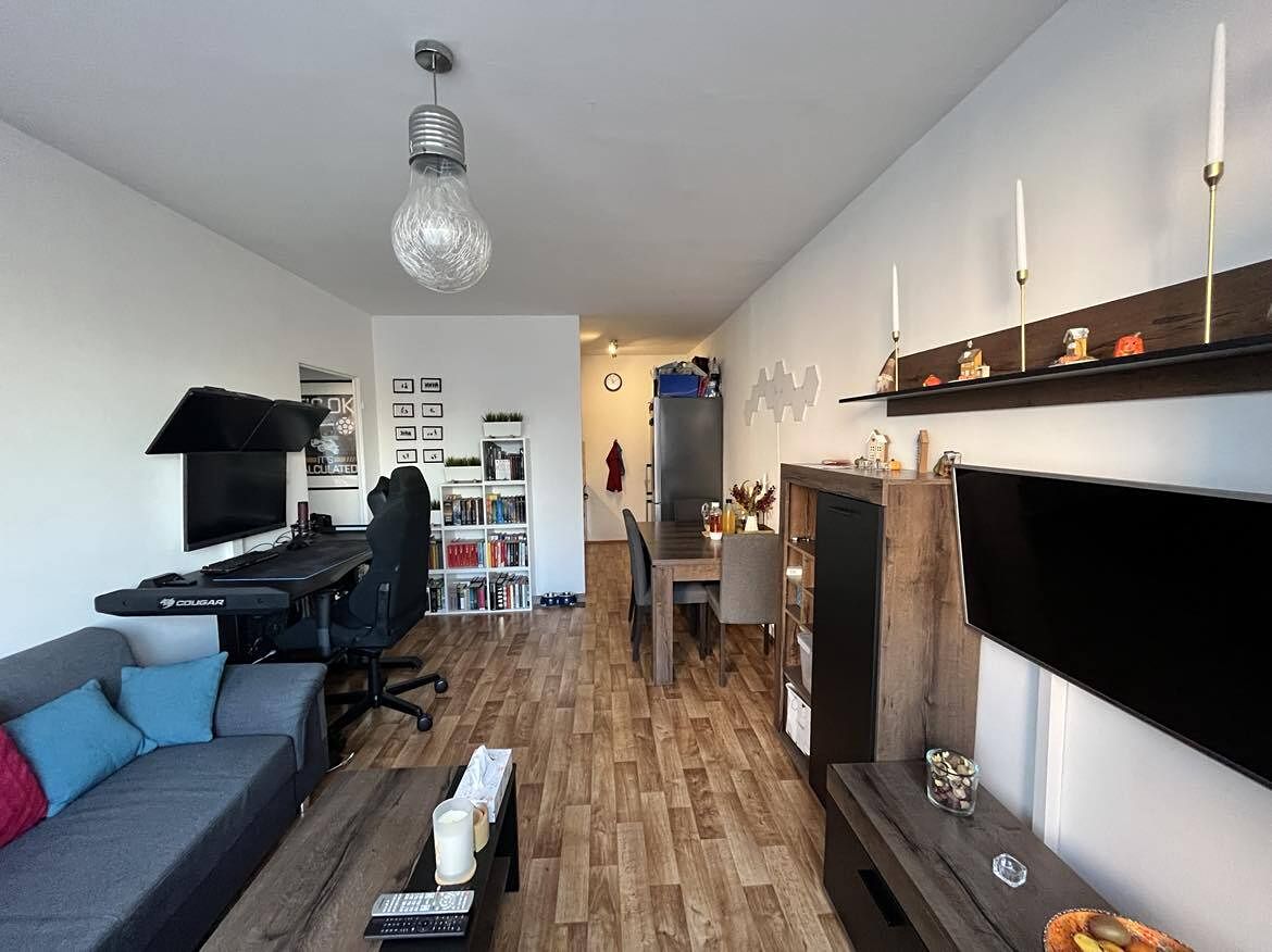Pronájem bytu 2+kk 45 m² – fotografie 2