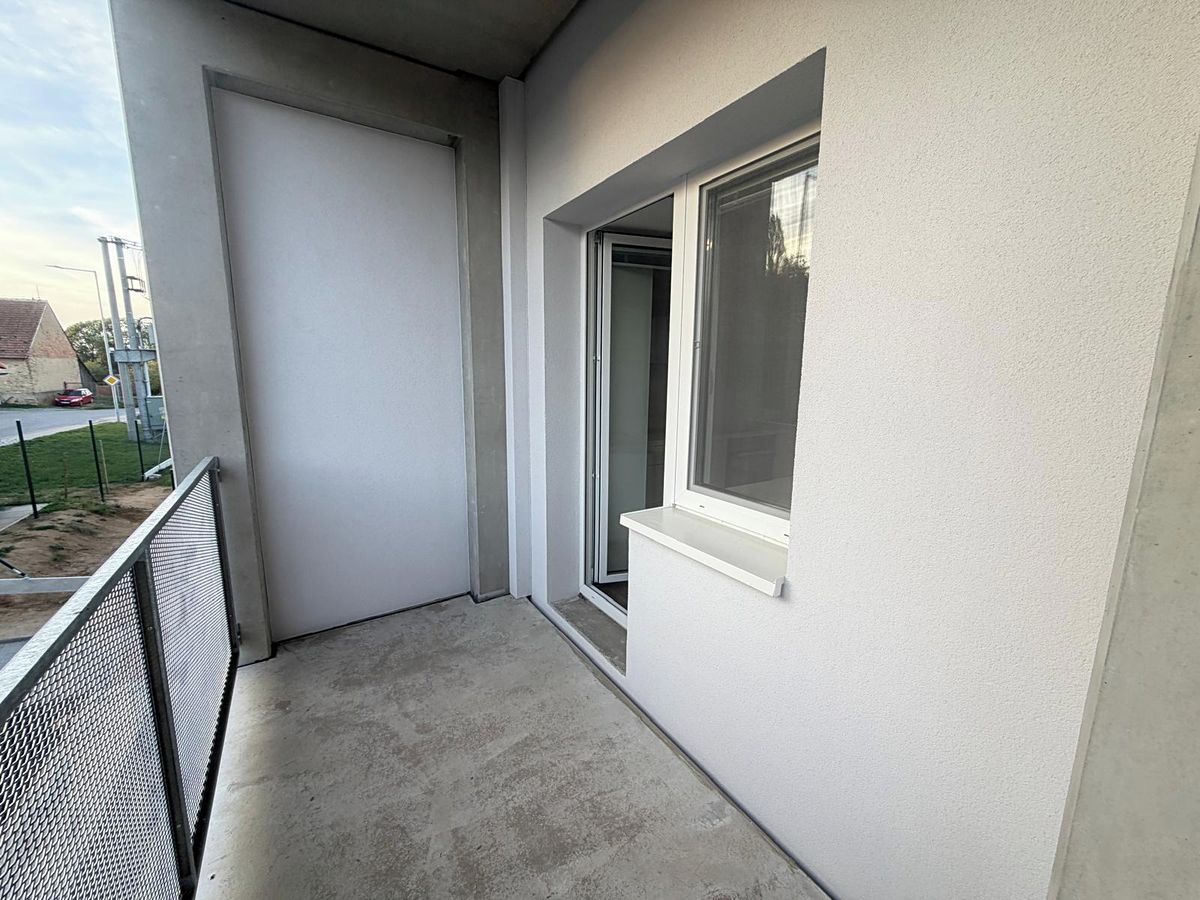 Pronájem bytu 1+kk 22 m² – fotografie 4