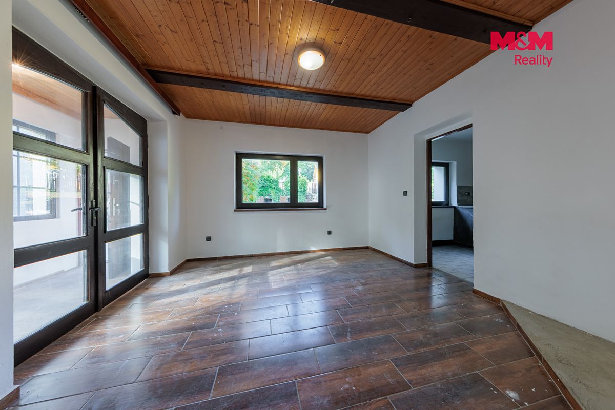 Prodej chalupy 248 m², pozemek 1066 m² – fotografie 5