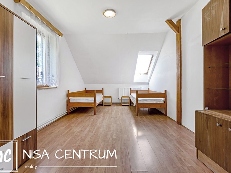 Prodej komerčního prostoru, 780 m² (11 z 28)