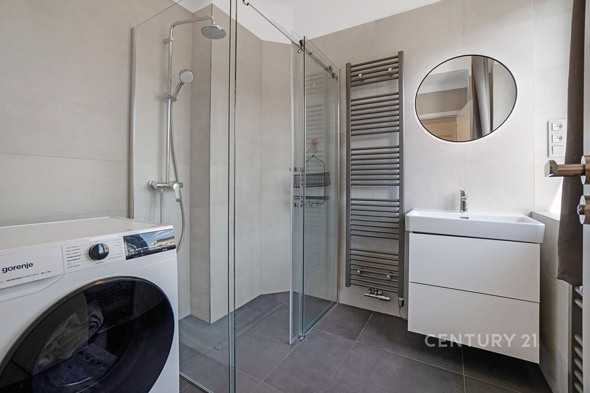 Pronájem bytu 2+kk 57 m² – fotografie 2