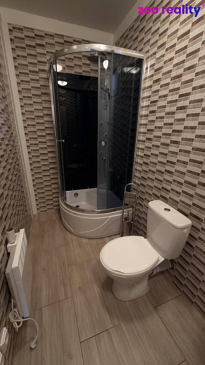 Pronájem rodinného domu 60 m², pozemek 400 m² – fotografie 3