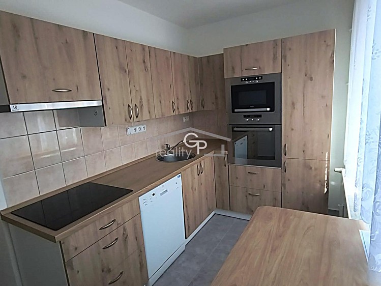 Prodej bytu 2+1, 60 m² (1 z 11)