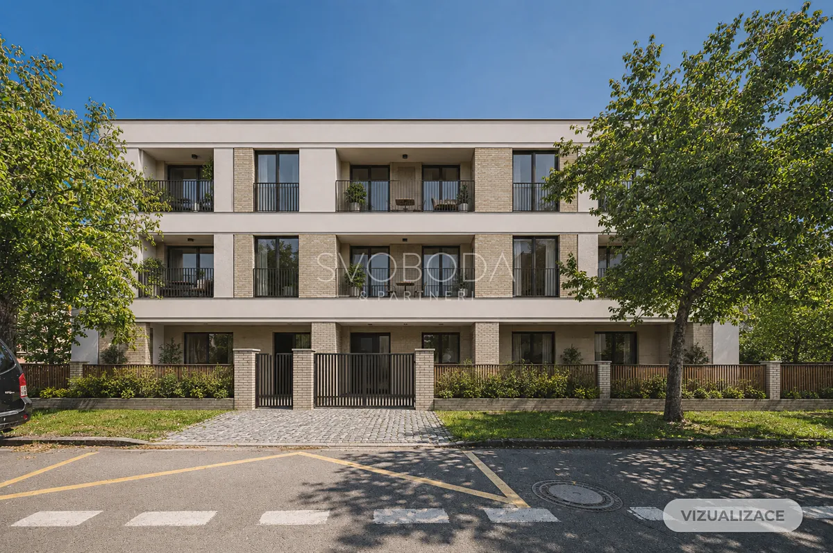 Prodej komerčního pozemku 4439 m²