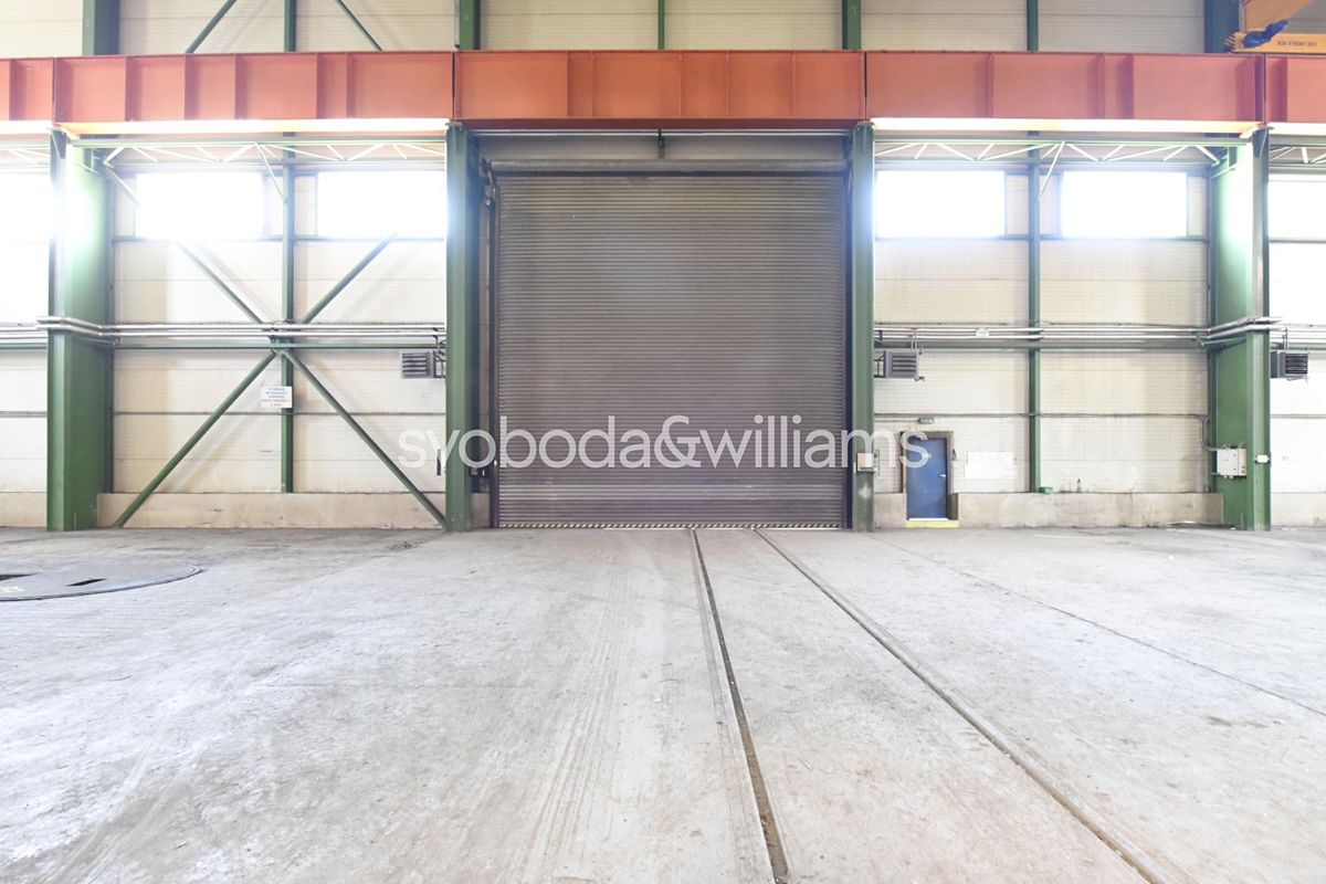 Pronájem výrobní haly, prostoru 1100 m² – fotografie 4