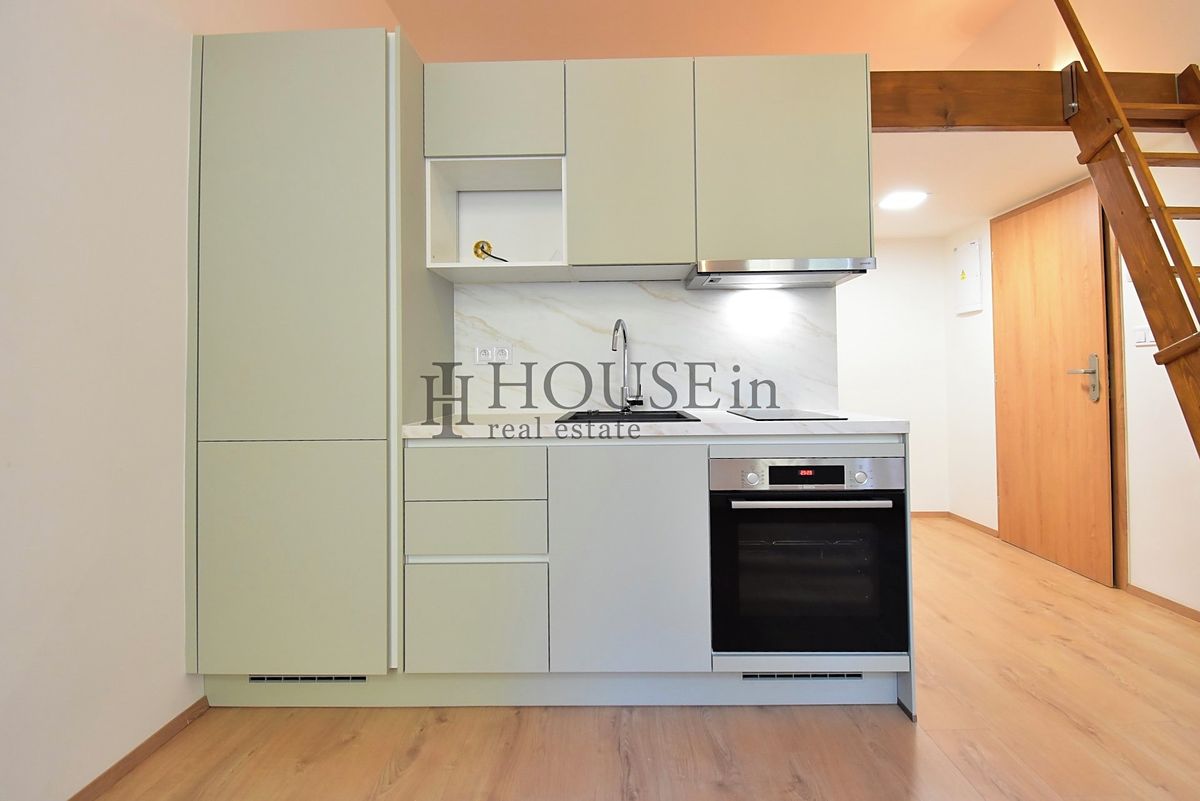 Pronájem bytu 1+kk 23 m² – fotografie 3