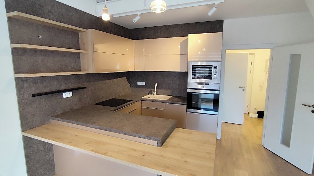Pronájem bytu 2+kk 52 m² – fotografie 3