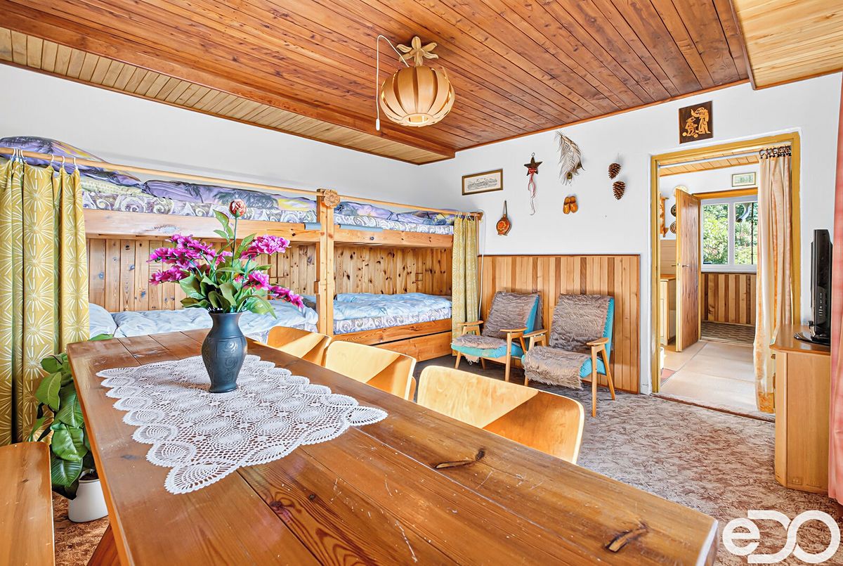 Prodej chaty 45 m², pozemek 987 m² – fotografie 2