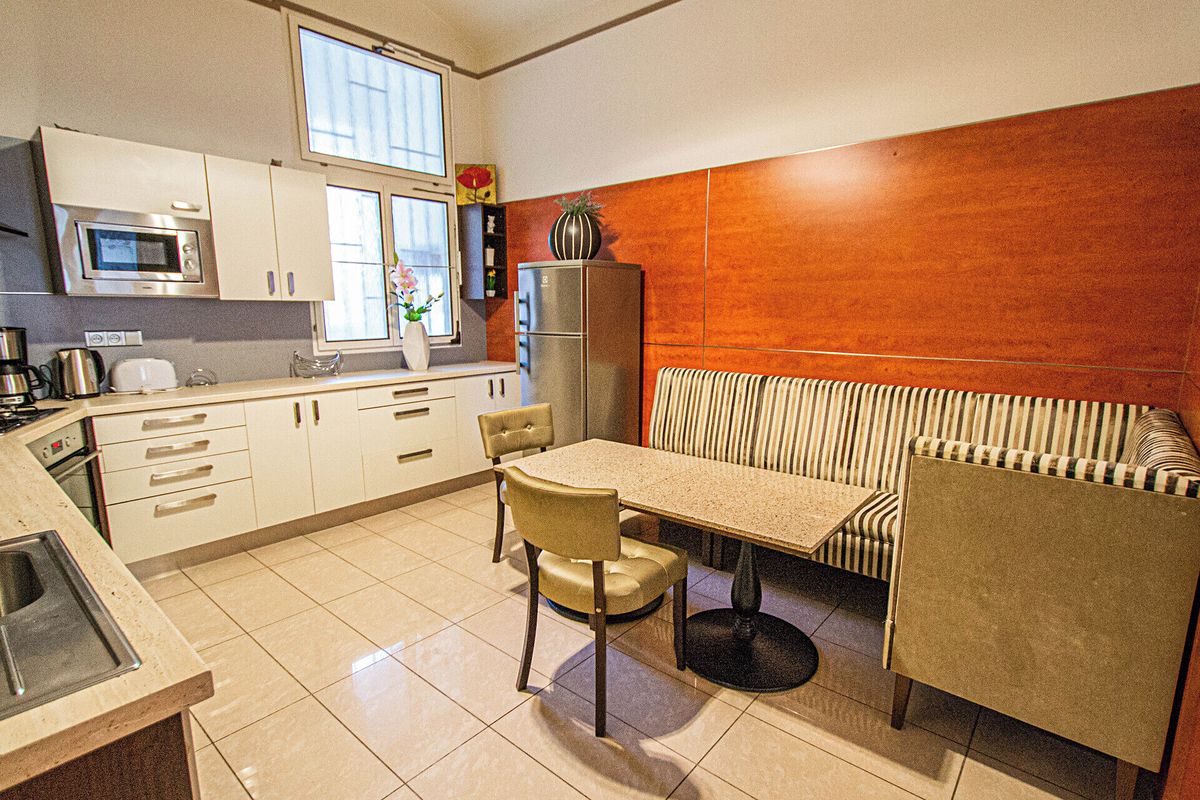 Prodej kanceláře 72 m² – fotografie 3
