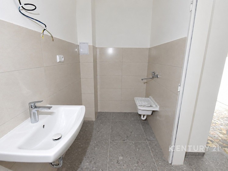 Комерційне приміщення в оренду, 70 м² (12 з 15)