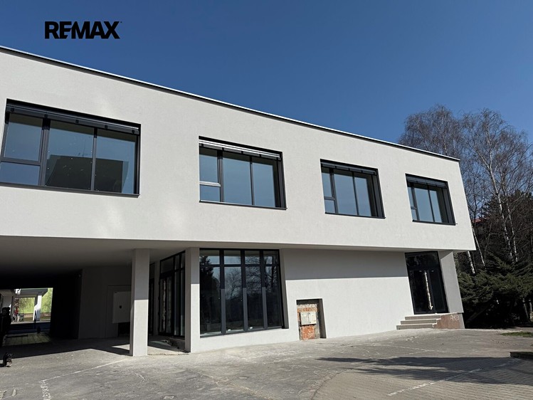 Pronájem komerčního prostoru, 32 m² (12 z 13)