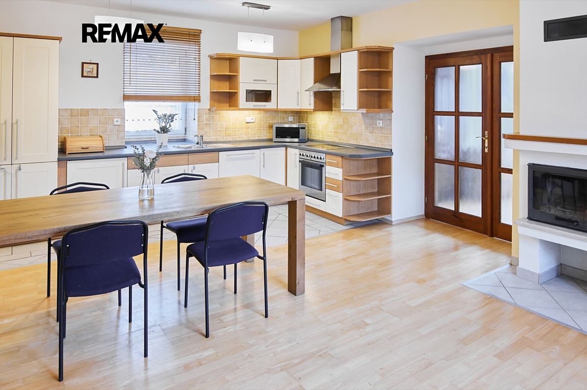 Pronájem rodinného domu 100 m², pozemek 133 m²