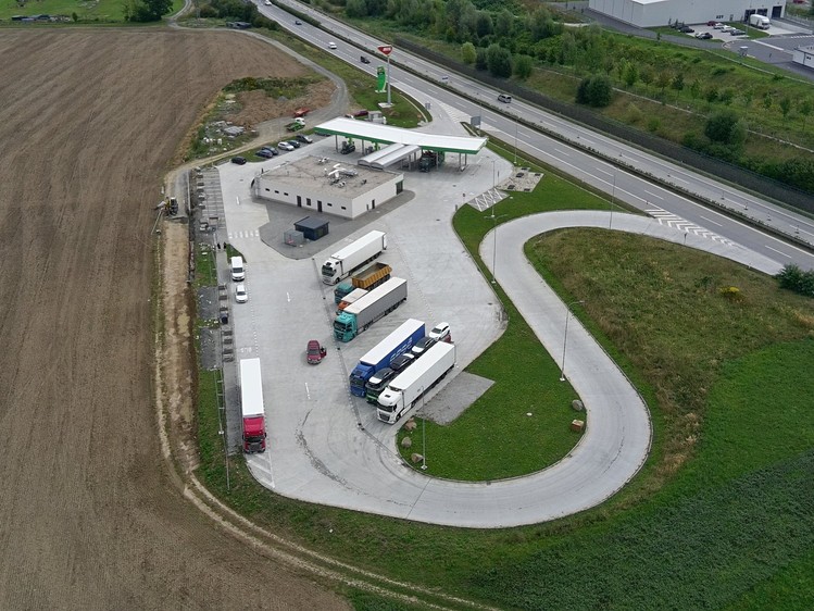 Prodej komerčního prostoru, 470 m² (6 z 11)