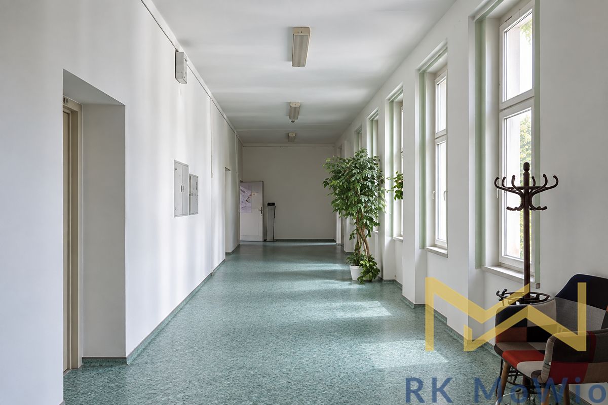 Prodej kanceláře 2150 m² – fotografie 2