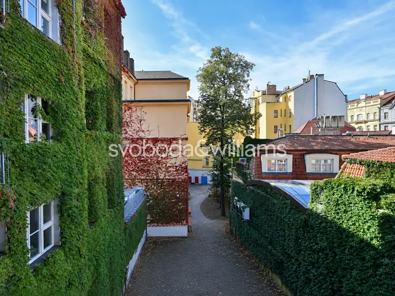 Pronájem bytu 2+kk 61 m², Praha – náhled fotky 3