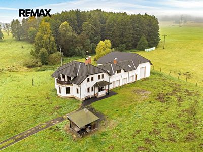 Prodej komerční nemovitosti 555 m²