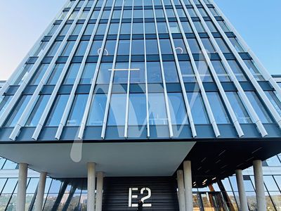 Pronájem kanceláře 673 m²
