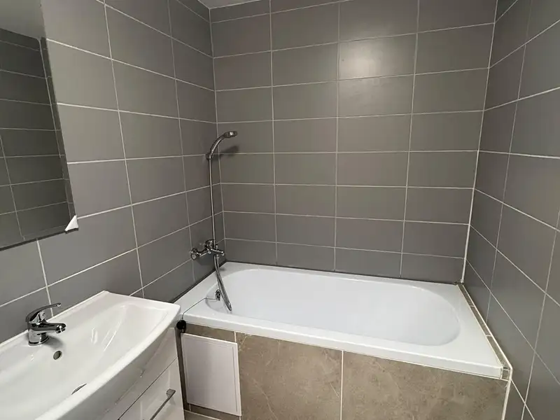 Pronájem bytu 1+1 35 m², Jirkov – náhled fotky 2