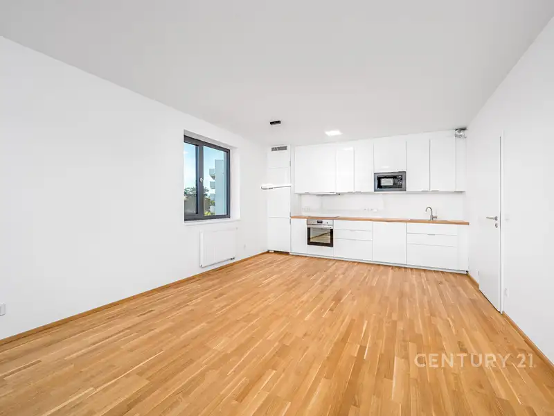 Pronájem bytu 2+kk 54 m², Kladno – náhled fotky 2
