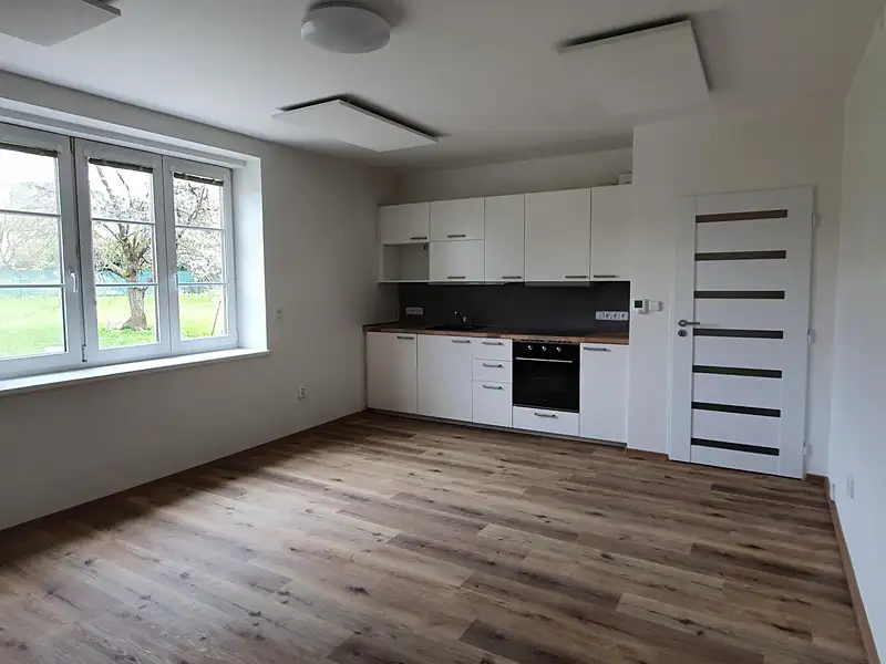 Pronájem bytu 1+kk 33 m², Králíky – náhled fotky 1